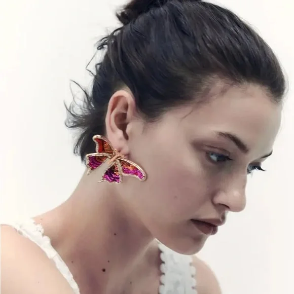 ZARA Bloggers Fav Earrings - Picture 4 of 12